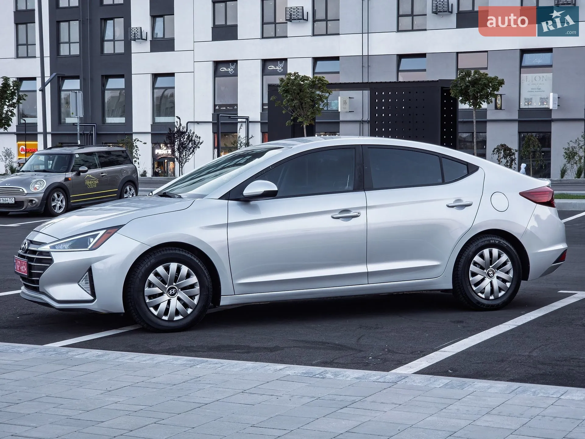 2019 Hyundai Elantra - мініатюра 5