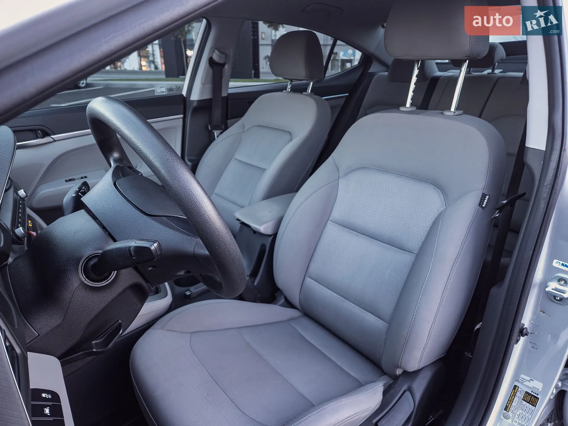 2019 Hyundai Elantra - мініатюра 16
