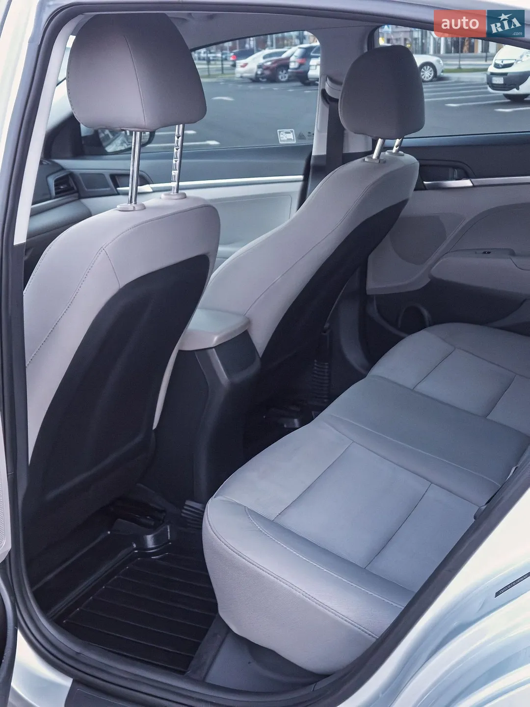 2019 Hyundai Elantra - мініатюра 24