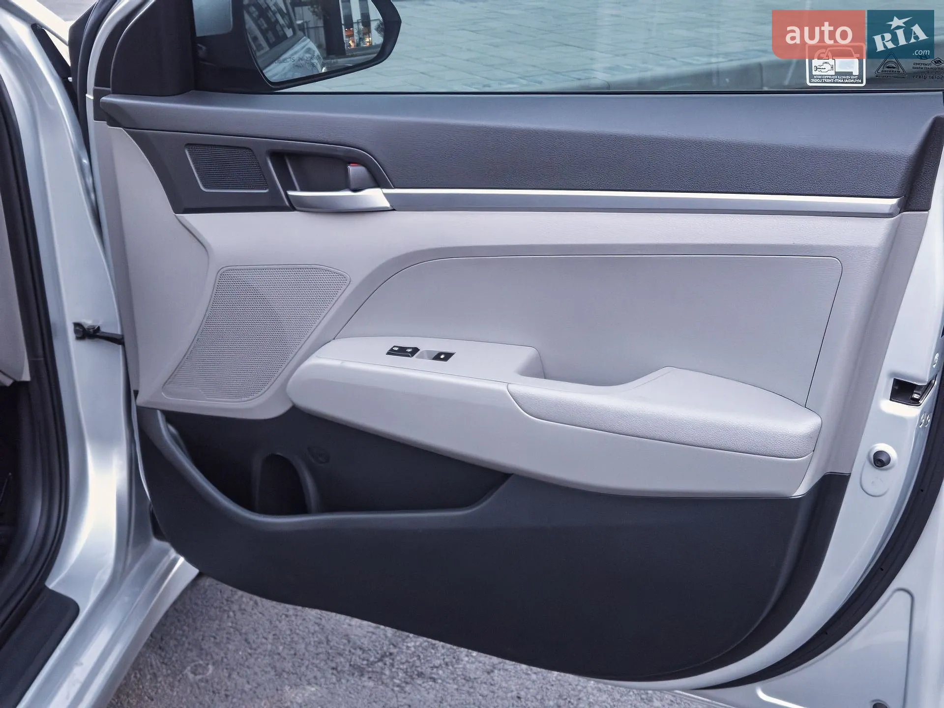 2019 Hyundai Elantra - мініатюра 20