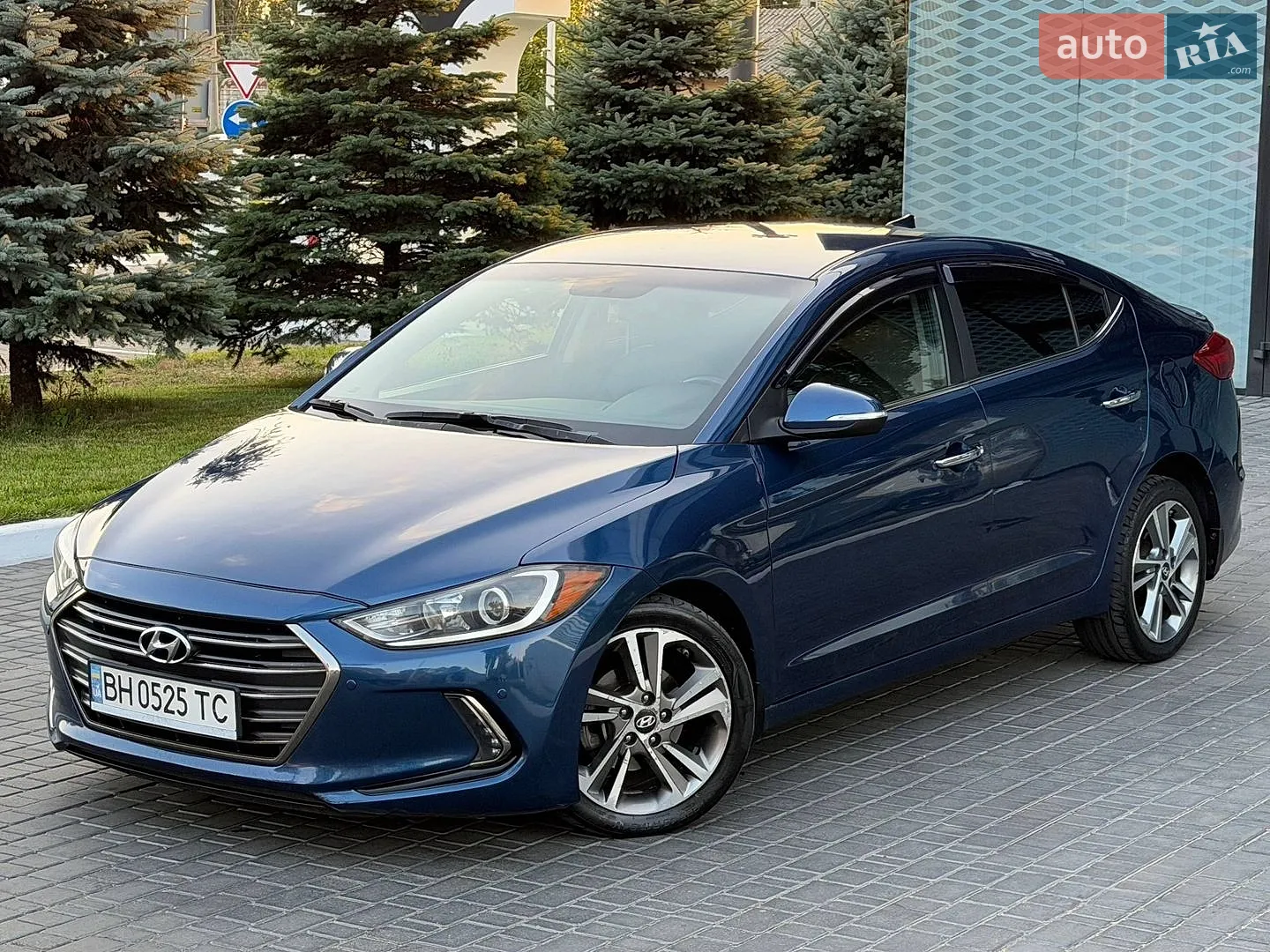 2016 Hyundai Elantra - мініатюра 2