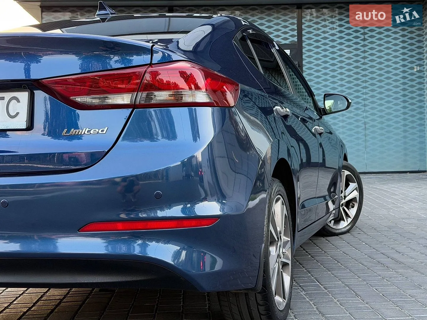 2016 Hyundai Elantra - мініатюра 21