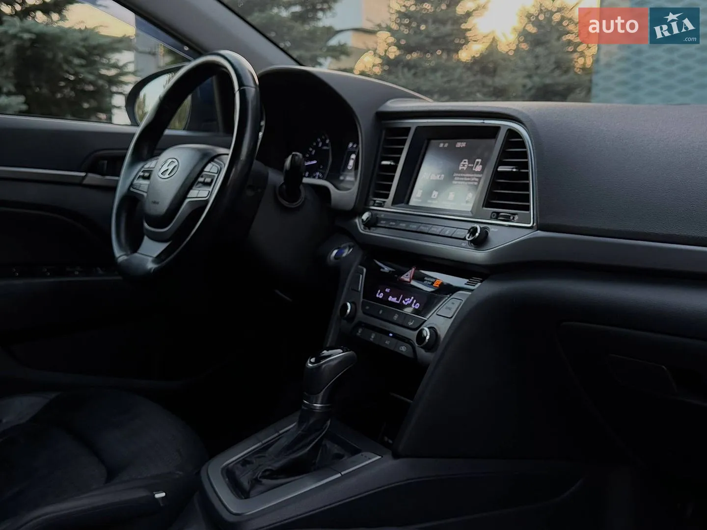 2016 Hyundai Elantra - мініатюра 29