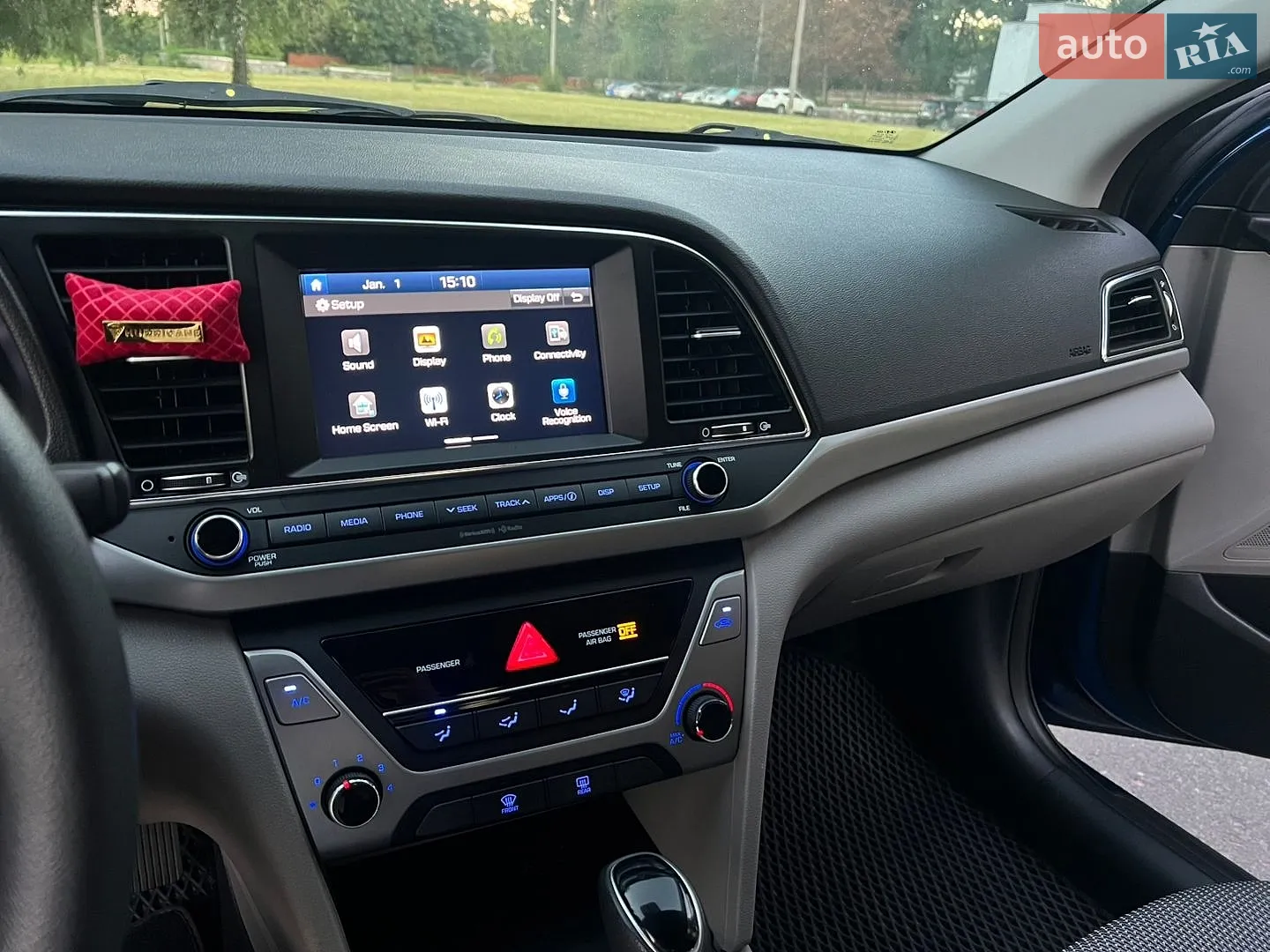 2016 Hyundai Elantra - мініатюра 28