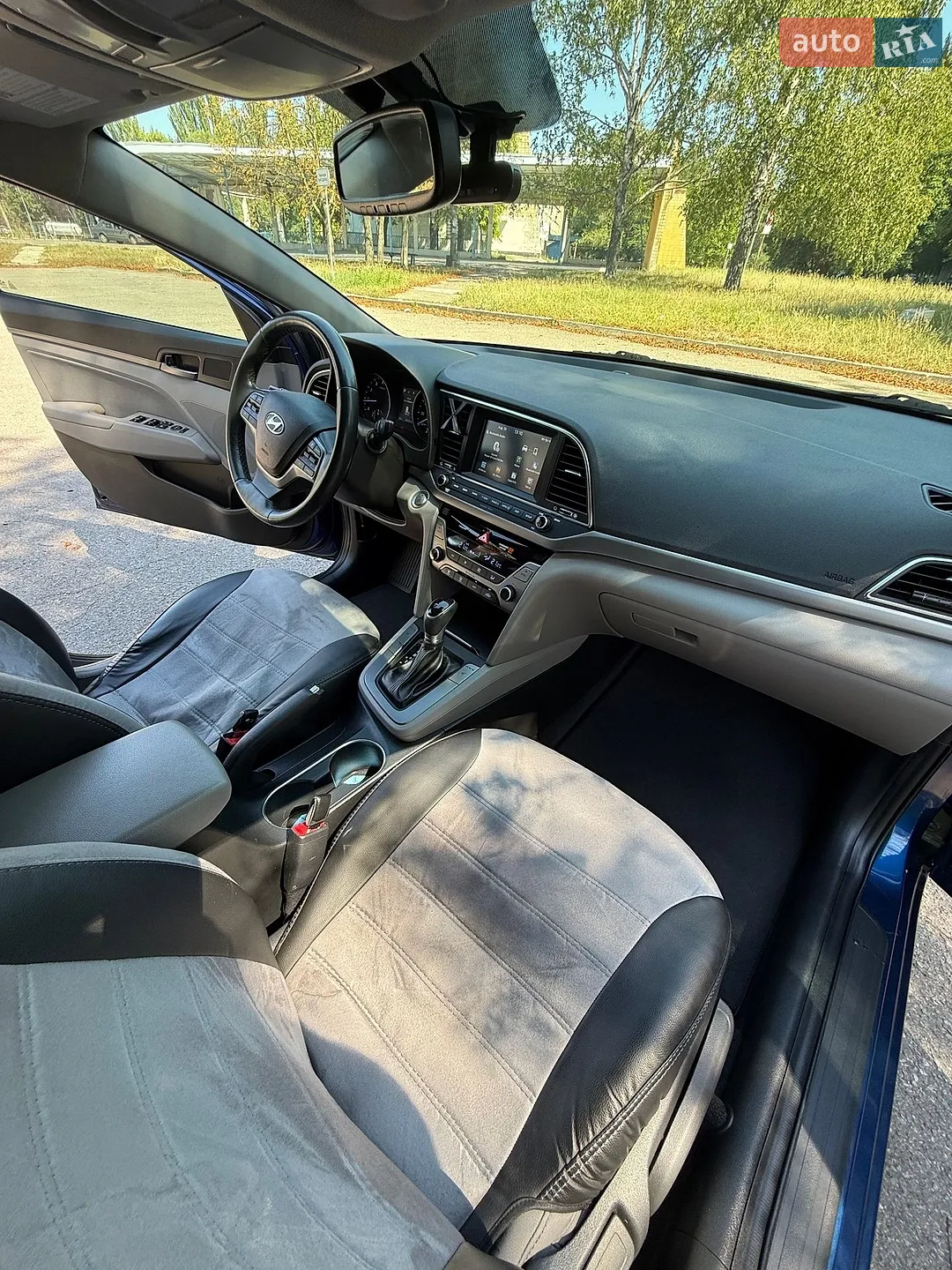 2018 Hyundai Elantra - мініатюра 15