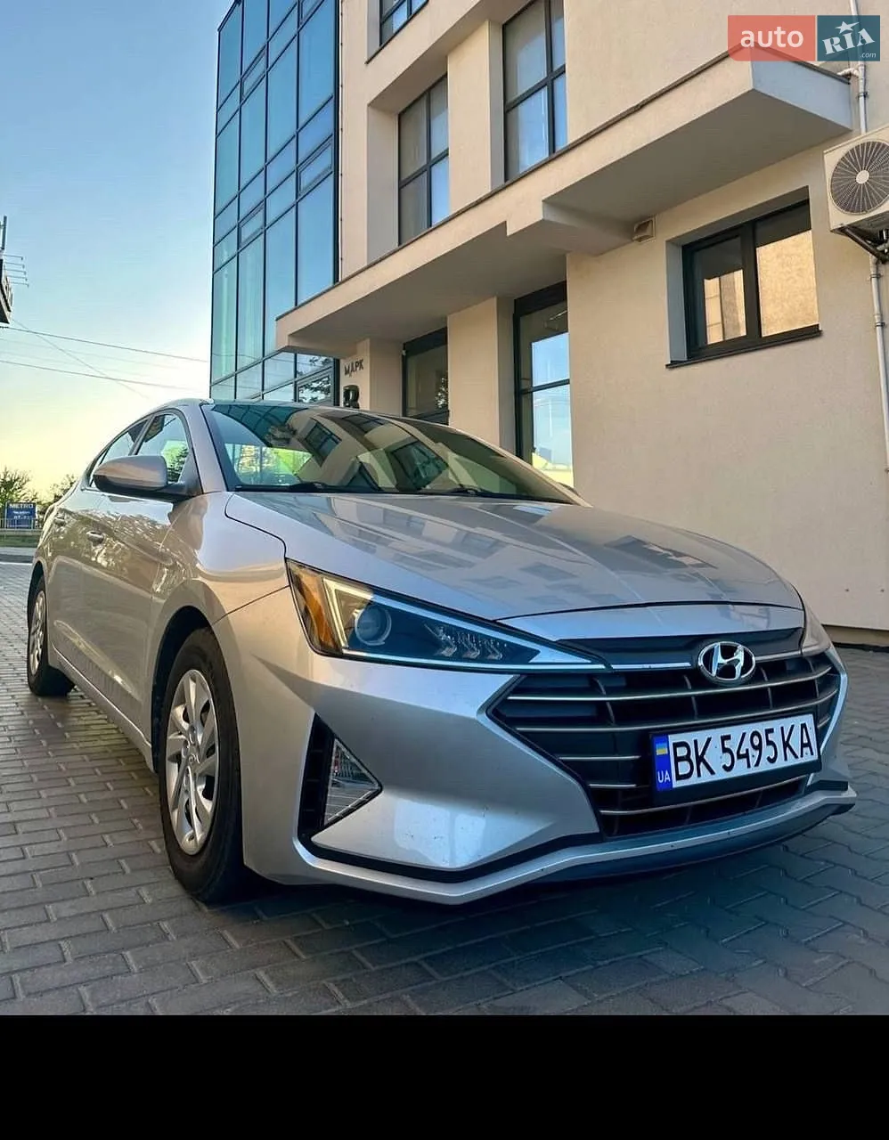 2018 Hyundai Elantra - фото 1