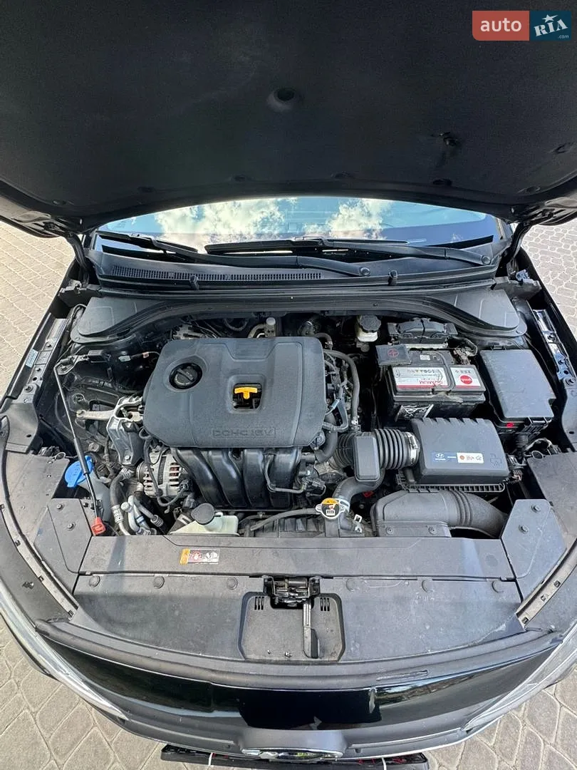 2019 Hyundai Elantra - мініатюра 15