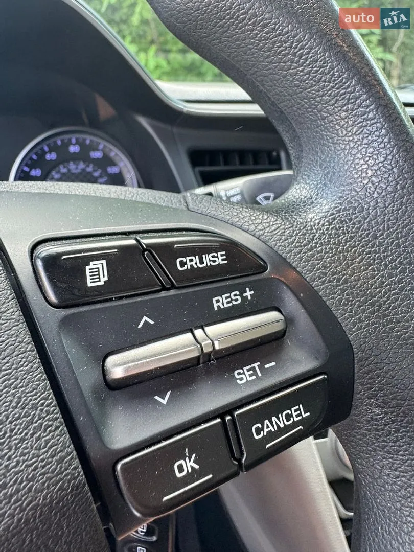 2019 Hyundai Elantra - мініатюра 18