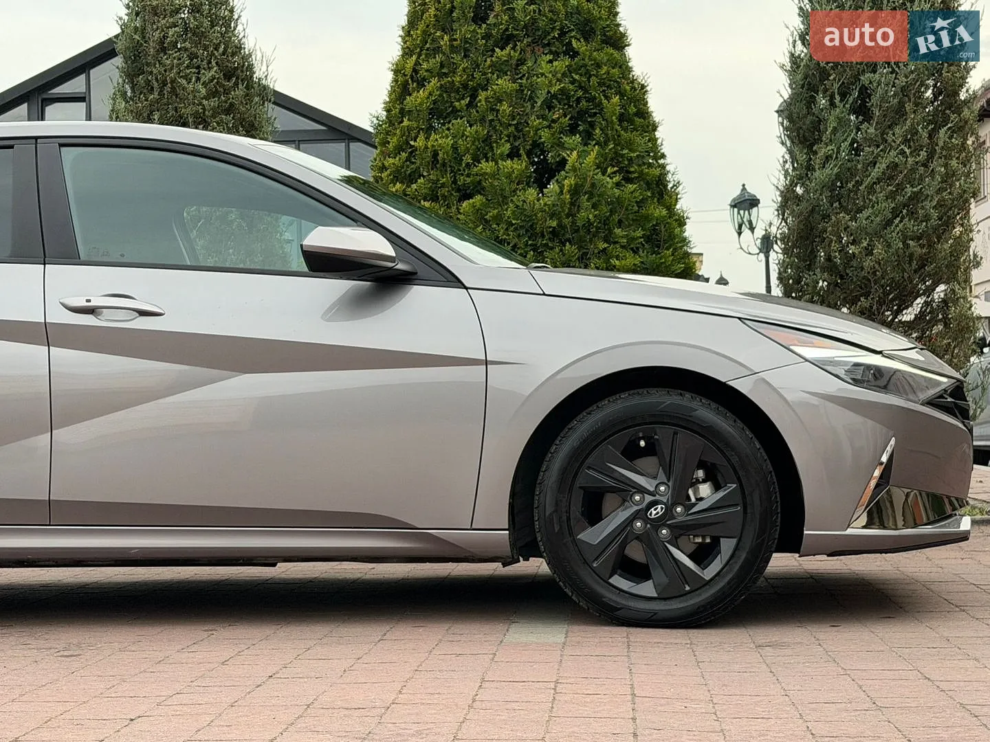 2023 Hyundai Elantra - мініатюра 11