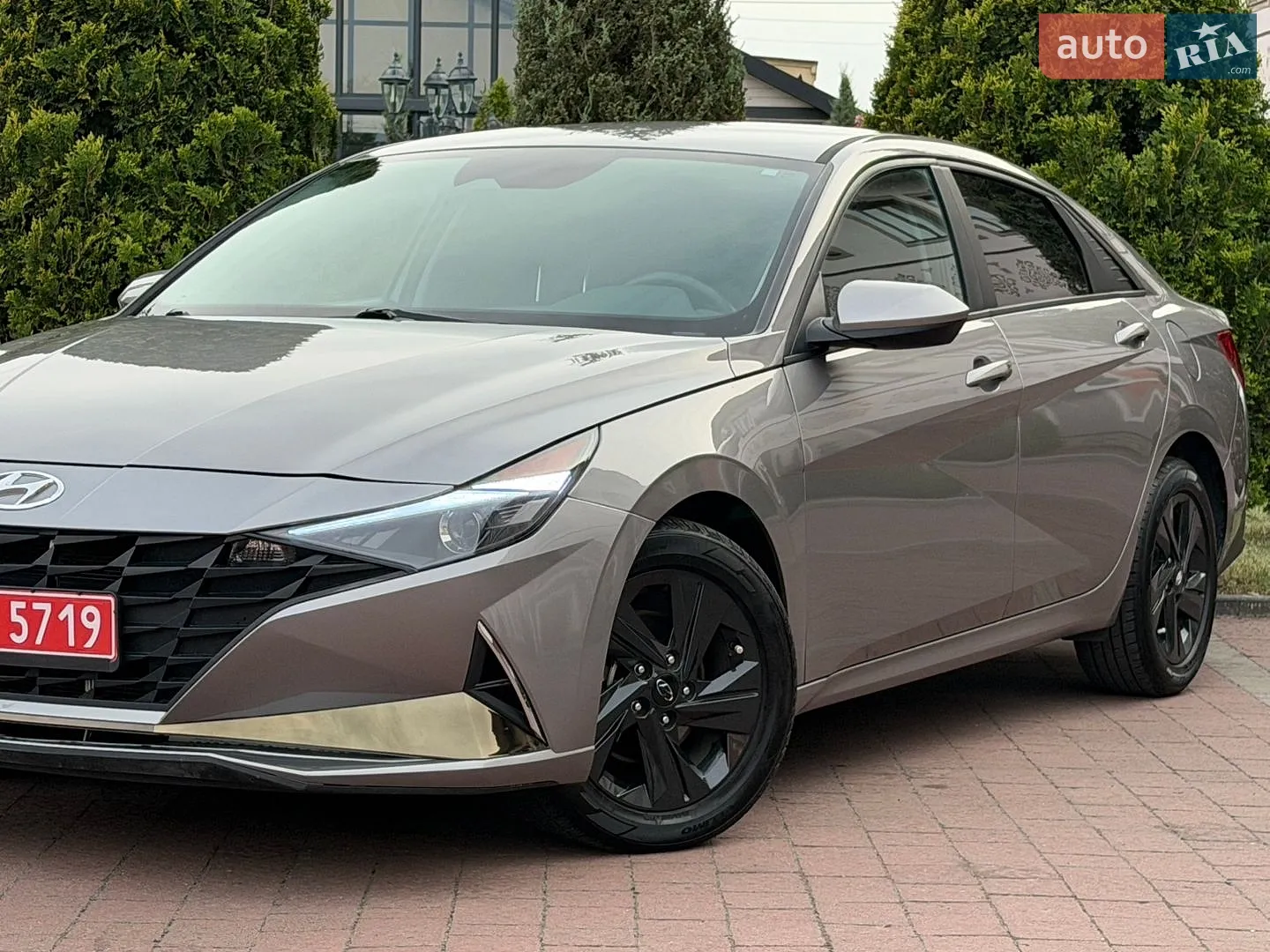 2023 Hyundai Elantra - мініатюра 37