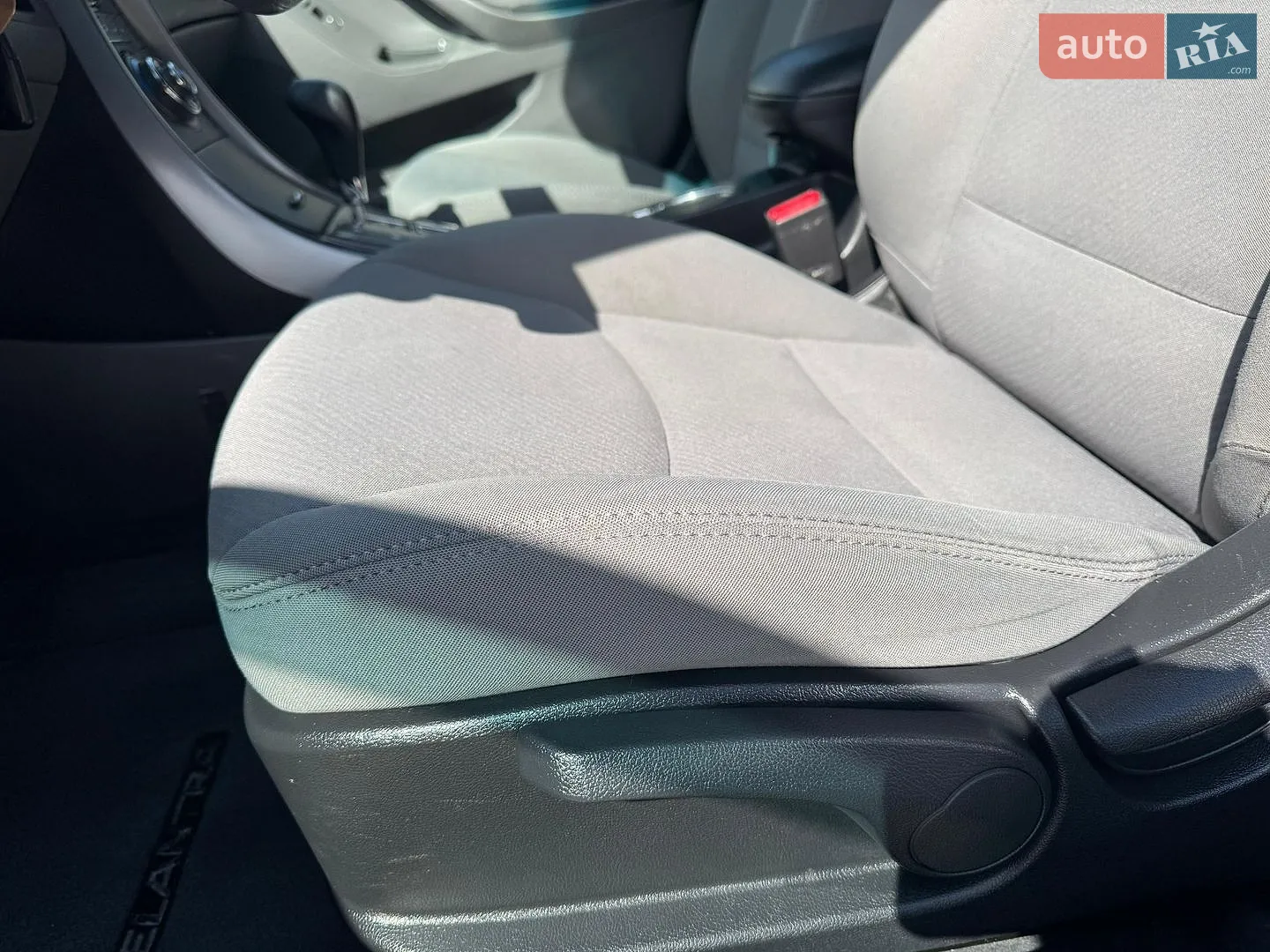2012 Hyundai Elantra - мініатюра 9