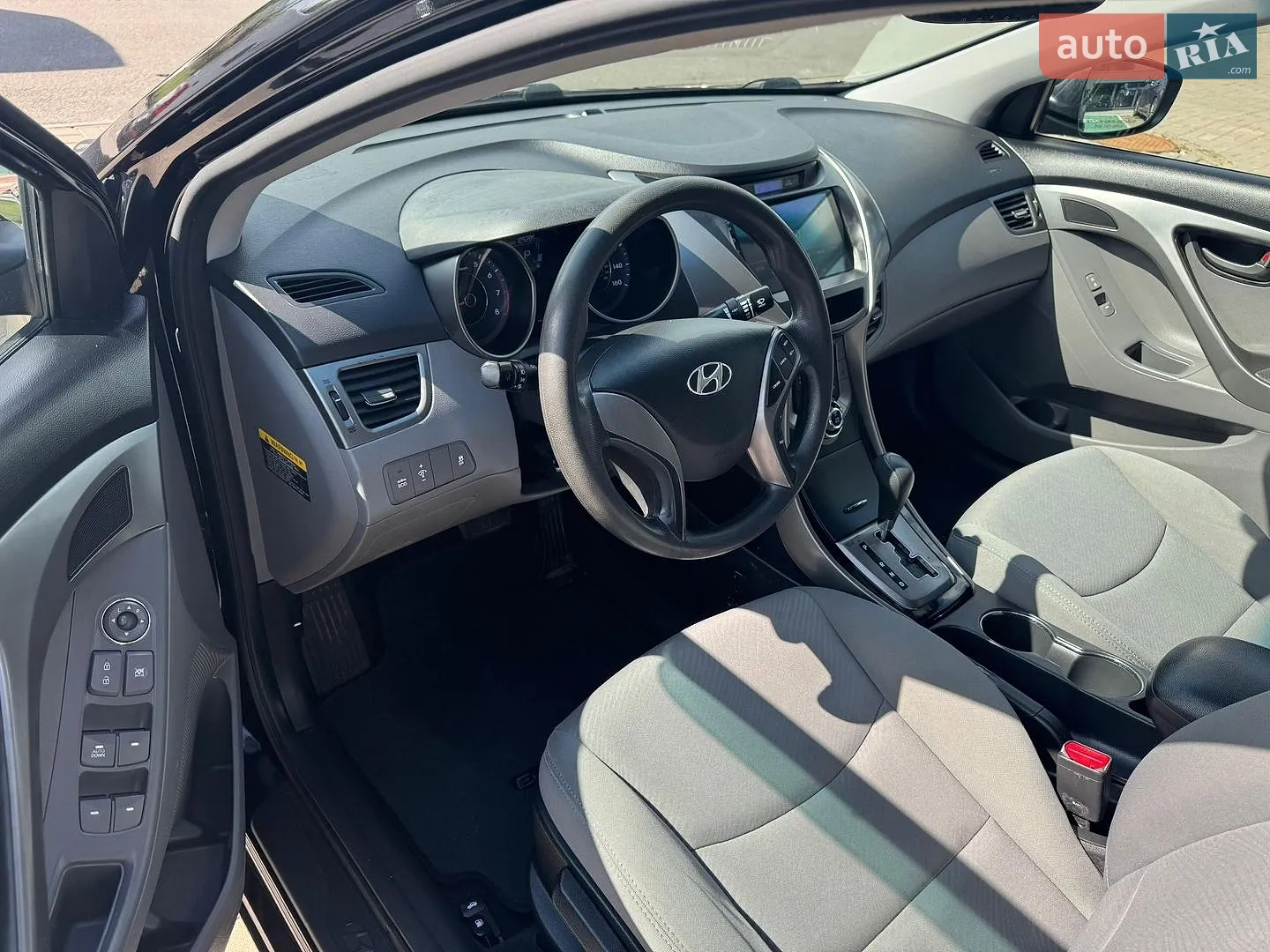 2012 Hyundai Elantra - мініатюра 7