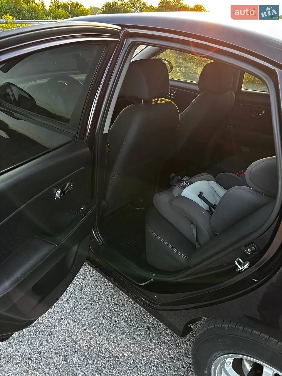 2010 Hyundai Elantra - мініатюра 10
