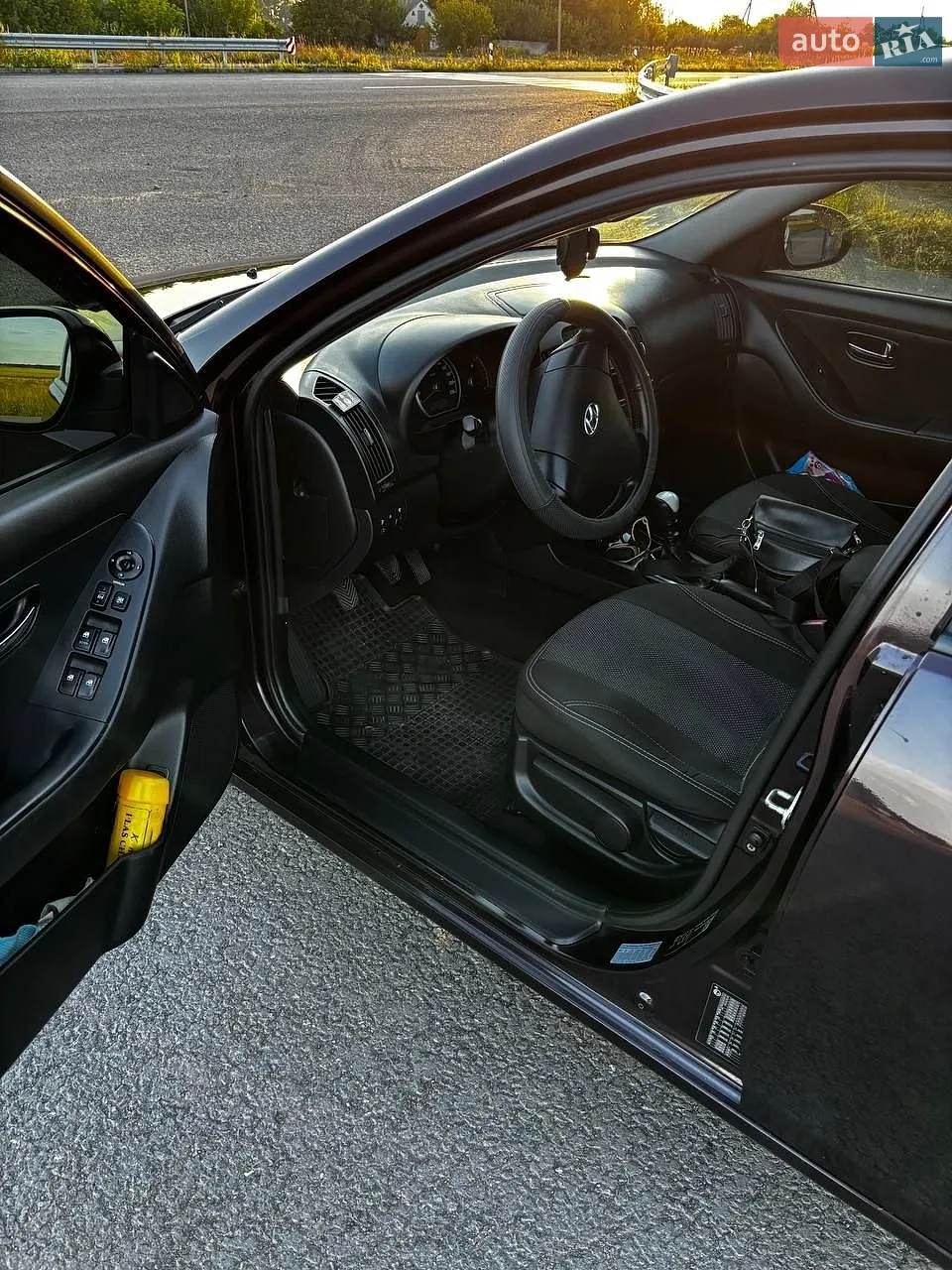 2010 Hyundai Elantra - мініатюра 11