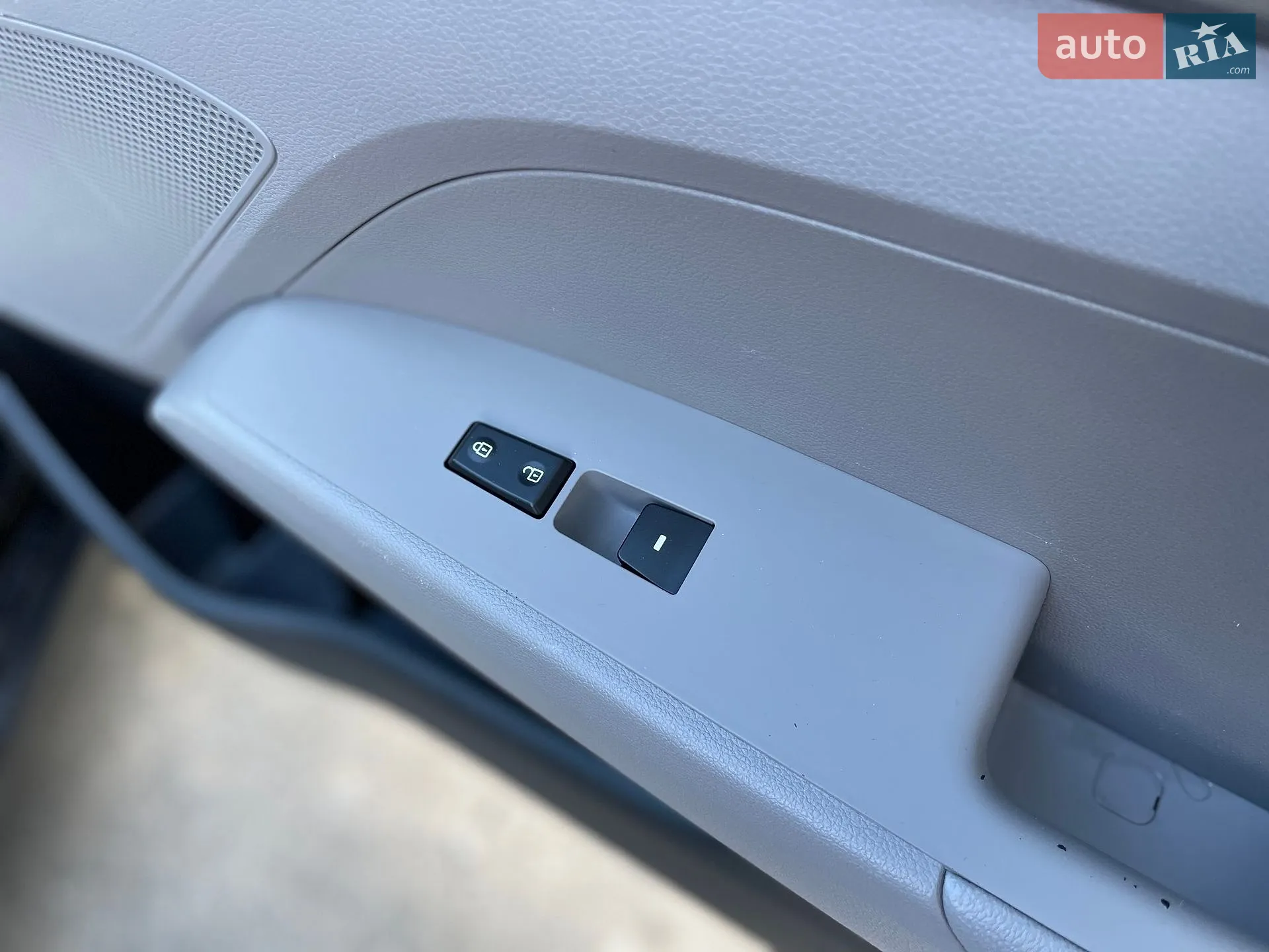 2017 Hyundai Elantra - мініатюра 40