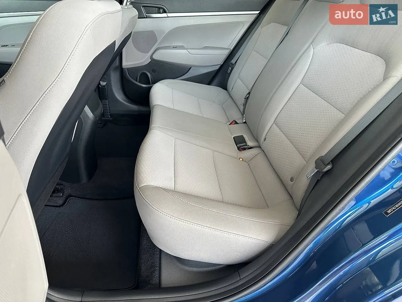 2018 Hyundai Elantra - мініатюра 14