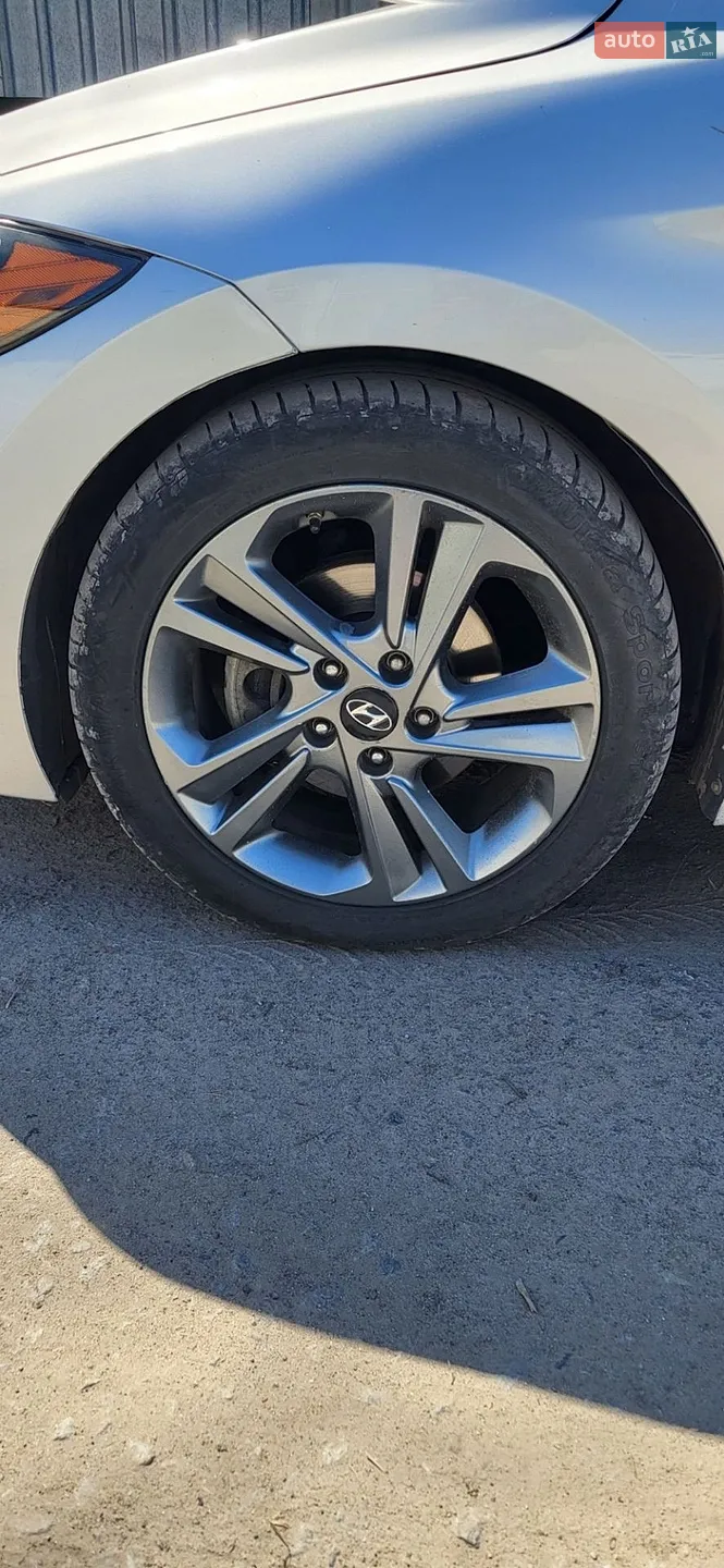 2016 Hyundai Elantra - мініатюра 6