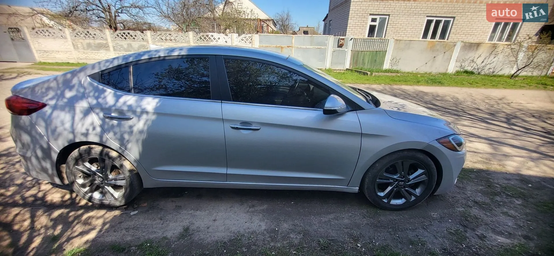 2016 Hyundai Elantra - мініатюра 20