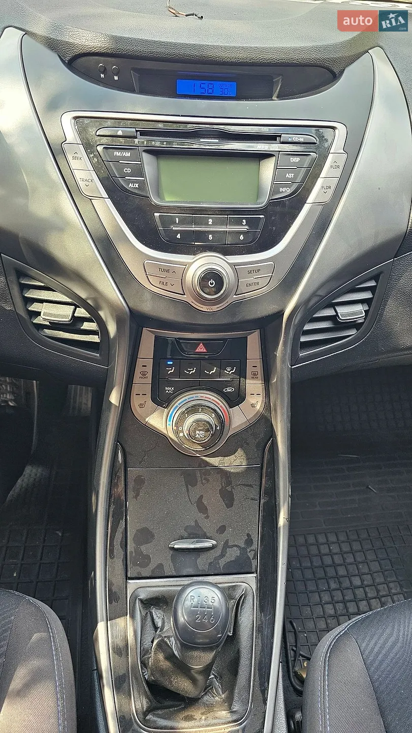 2013 Hyundai Elantra - мініатюра 8
