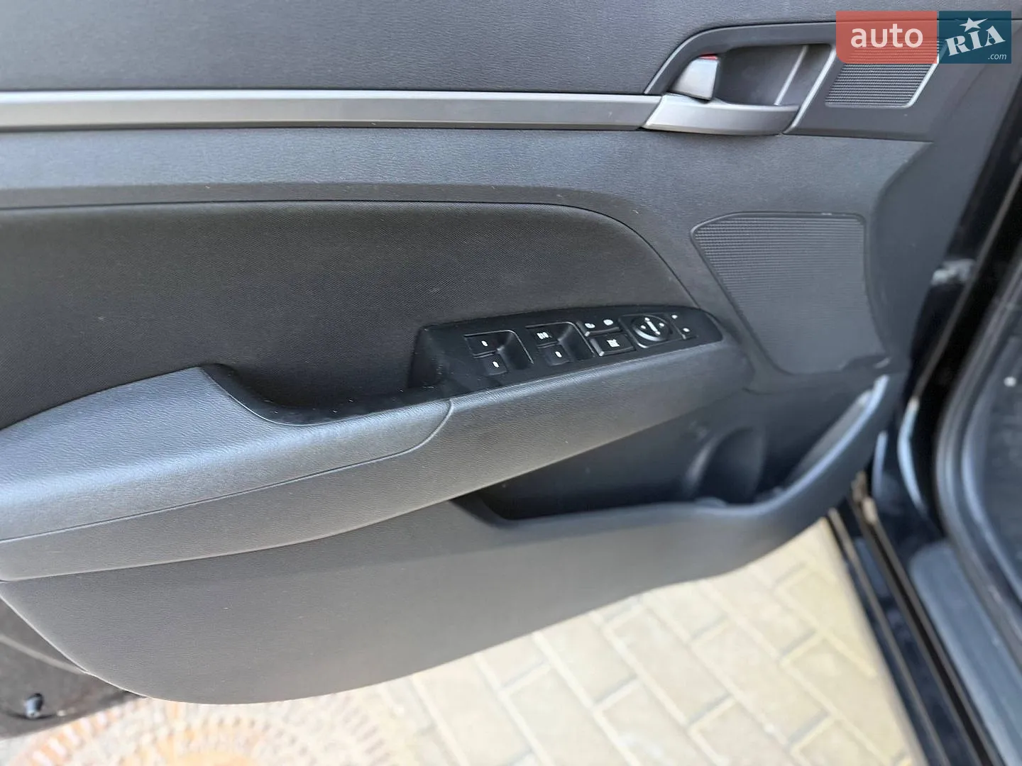 2018 Hyundai Elantra - мініатюра 14