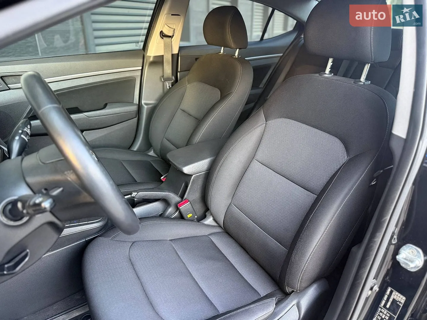 2018 Hyundai Elantra - мініатюра 13