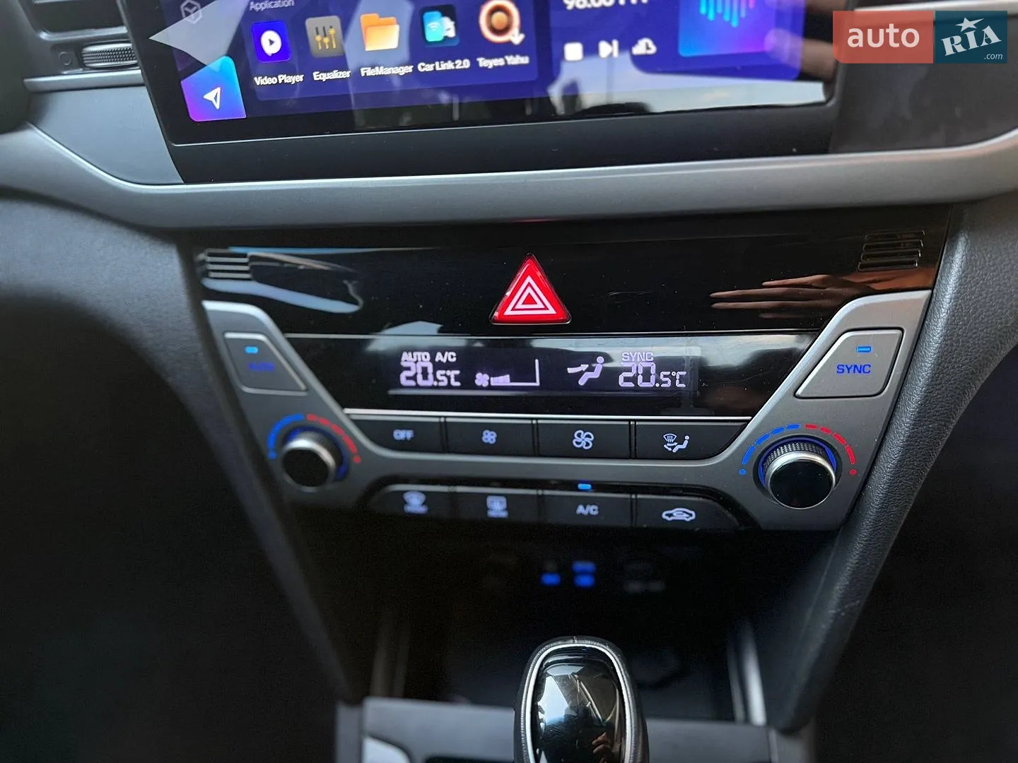 2018 Hyundai Elantra - мініатюра 22