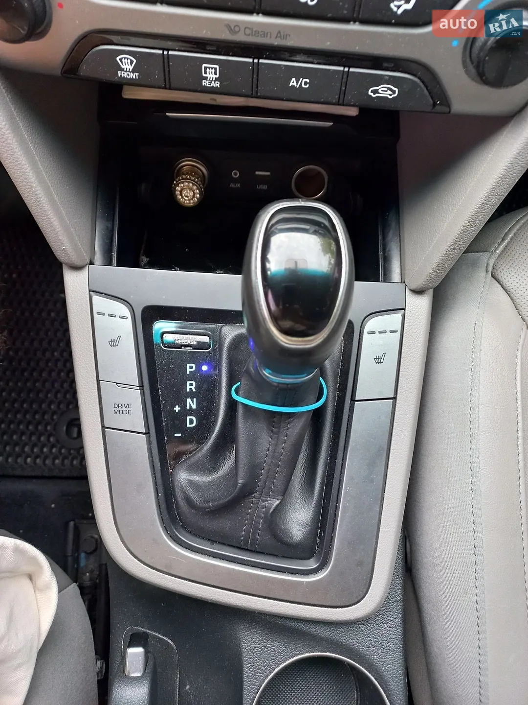 2016 Hyundai Elantra - мініатюра 14
