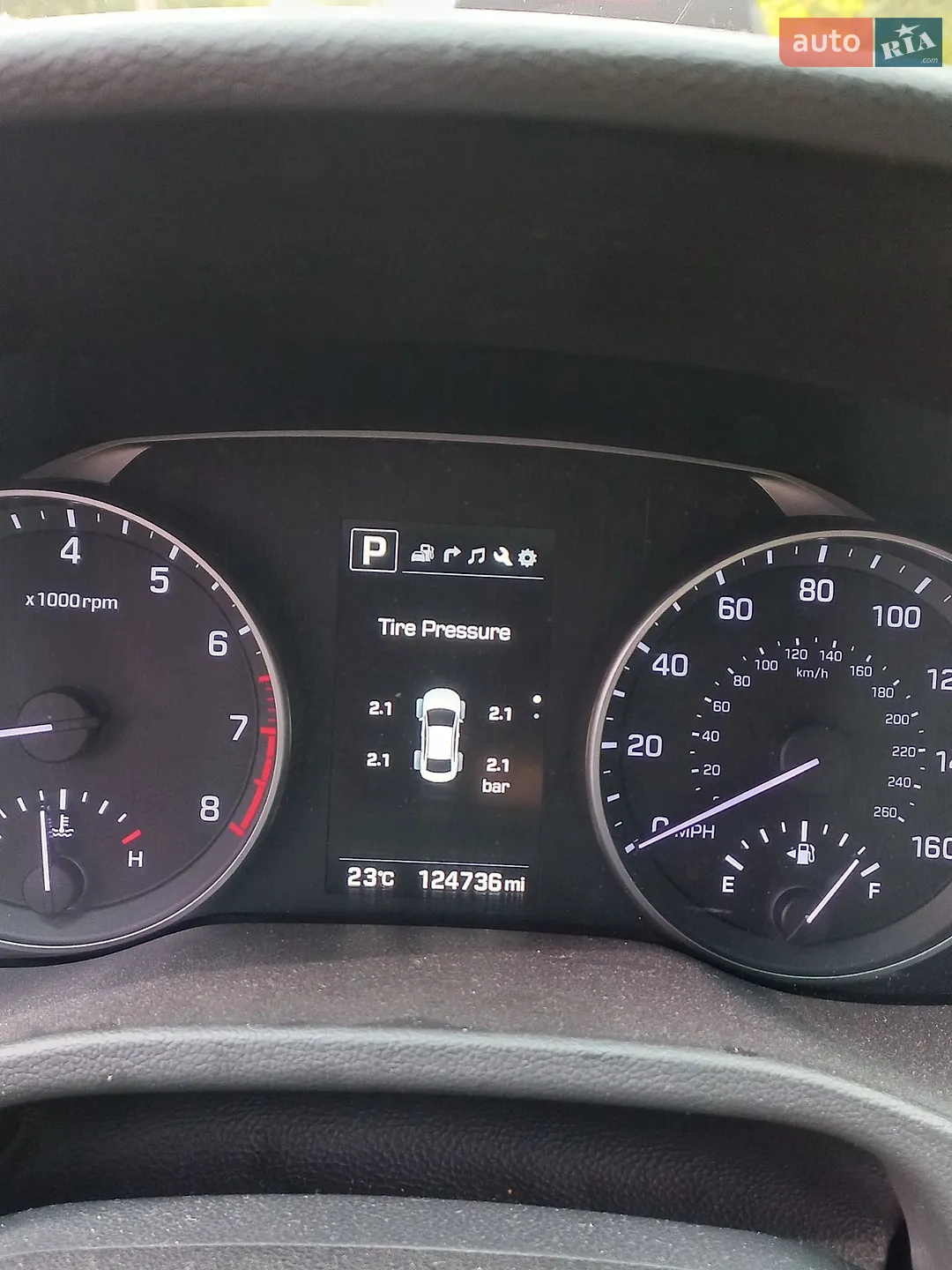 2016 Hyundai Elantra - мініатюра 31