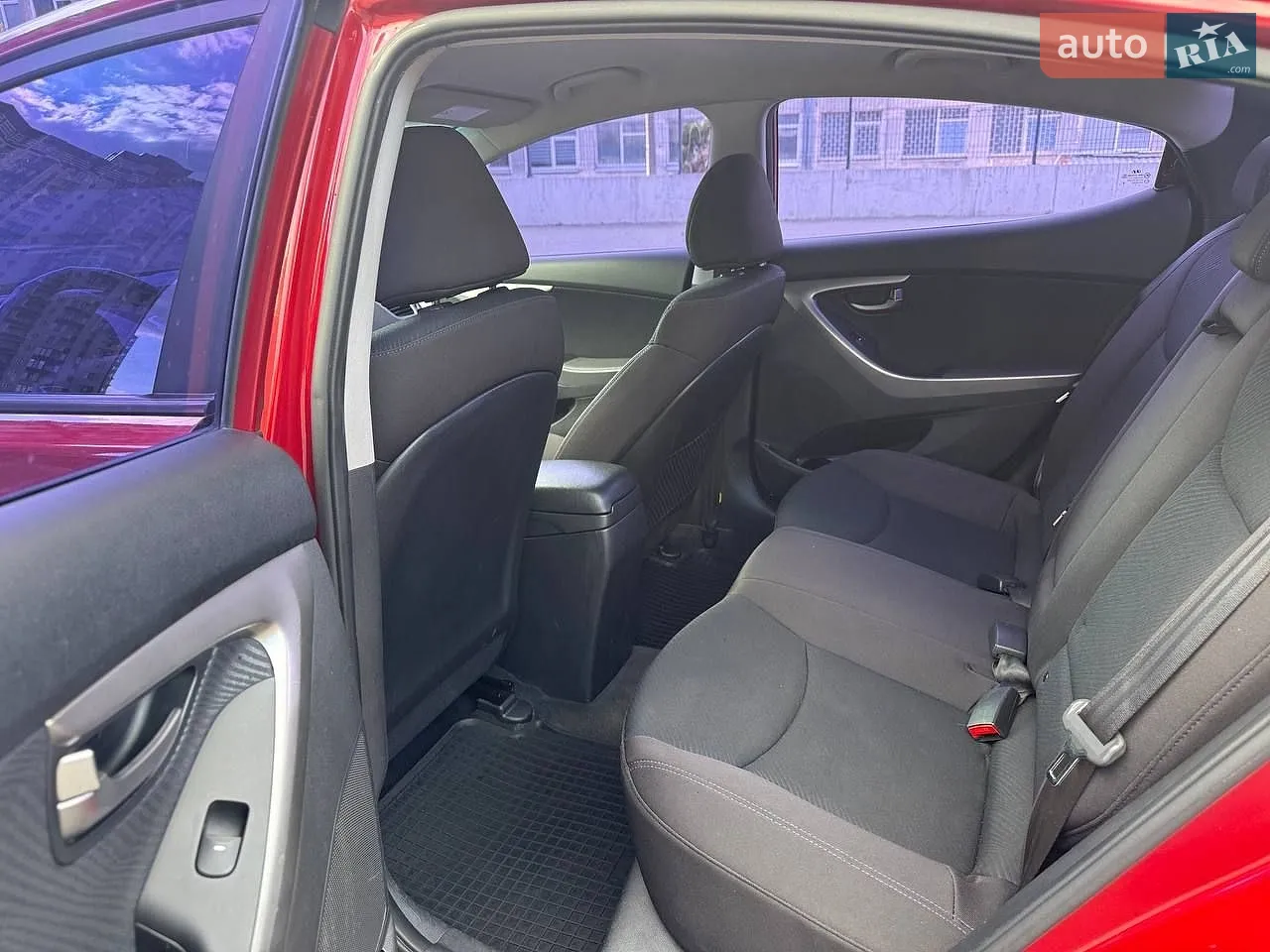 2012 Hyundai Elantra - мініатюра 10