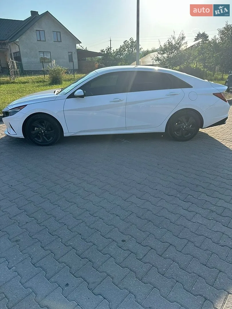 2022 Hyundai Elantra - мініатюра 5