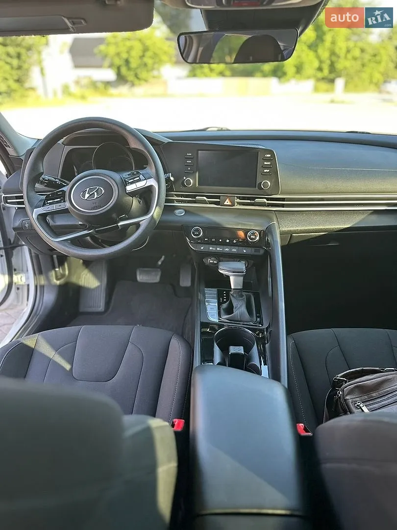 2022 Hyundai Elantra - мініатюра 15