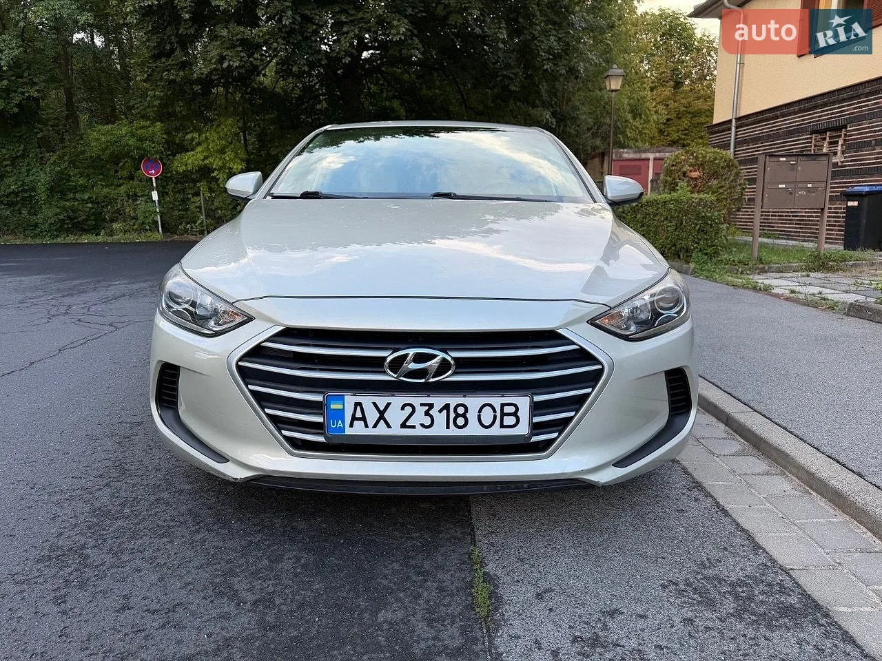 2018 Hyundai Elantra - мініатюра 11