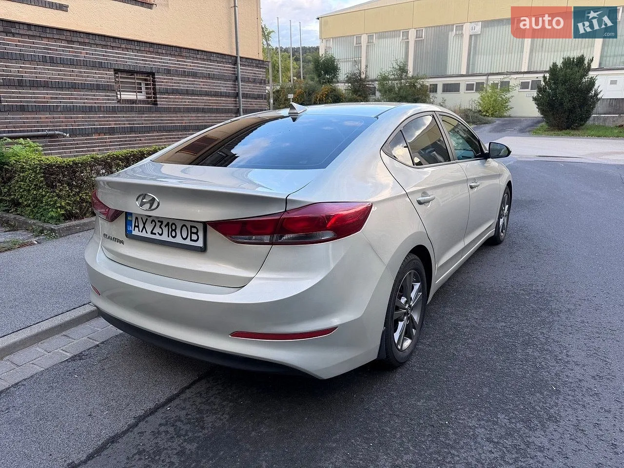 2018 Hyundai Elantra - мініатюра 8