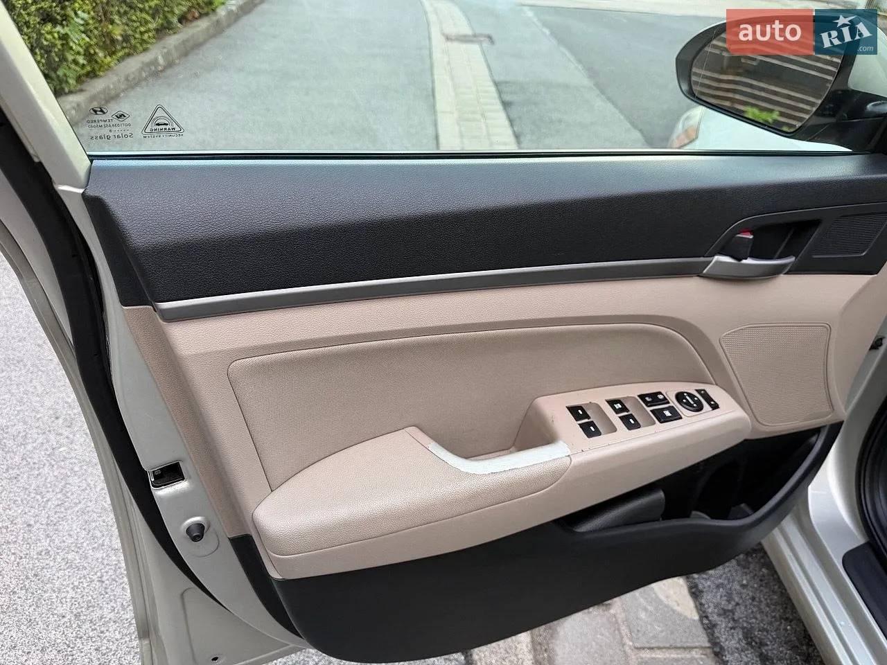 2018 Hyundai Elantra - мініатюра 13