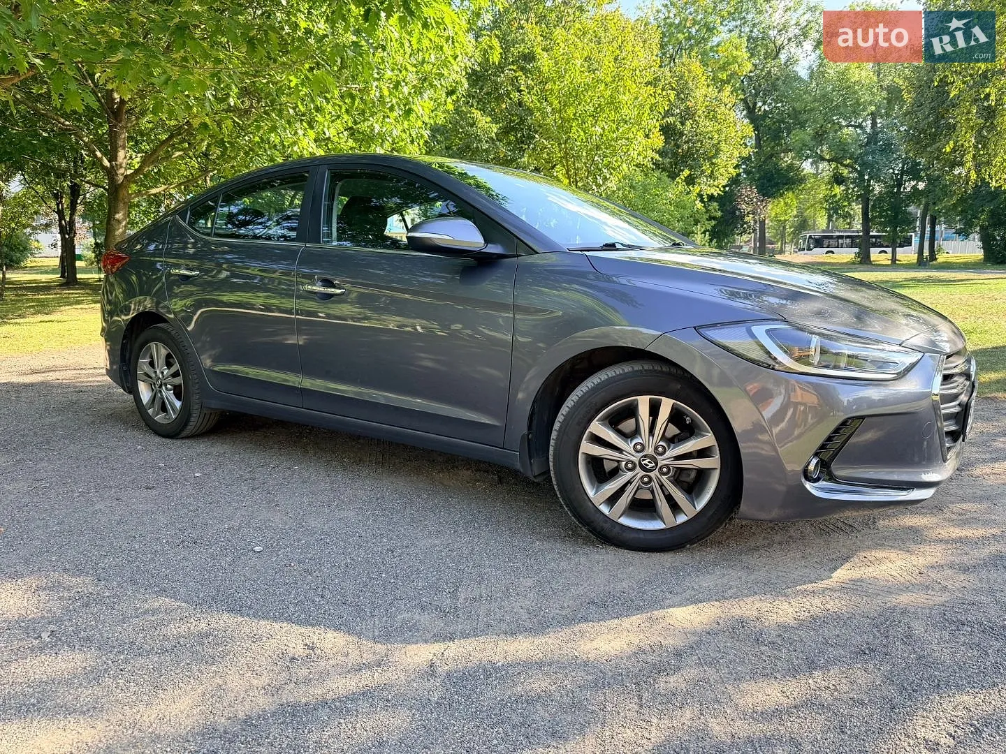 2018 Hyundai Elantra - мініатюра 3