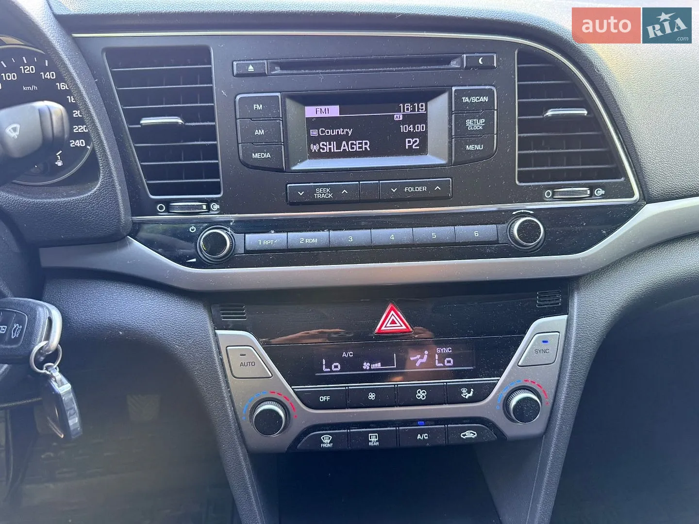 2018 Hyundai Elantra - мініатюра 23