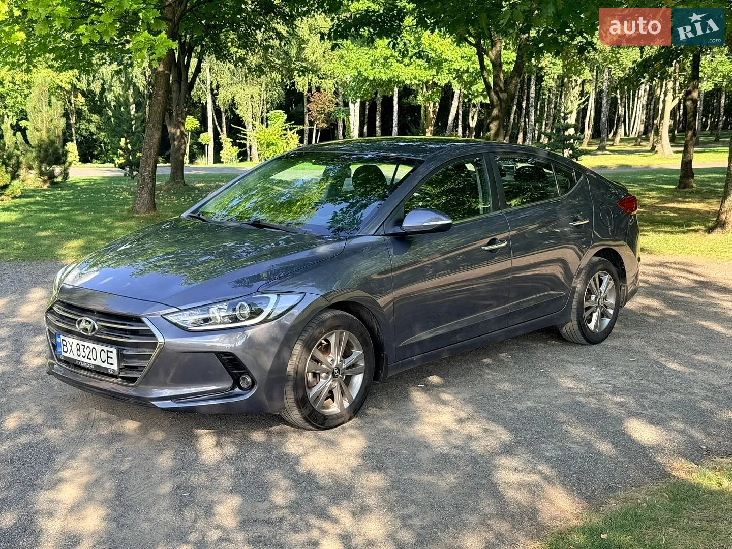 2018 Hyundai Elantra - мініатюра 17