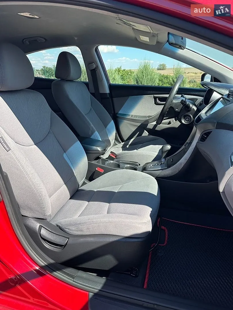 2013 Hyundai Elantra - мініатюра 17