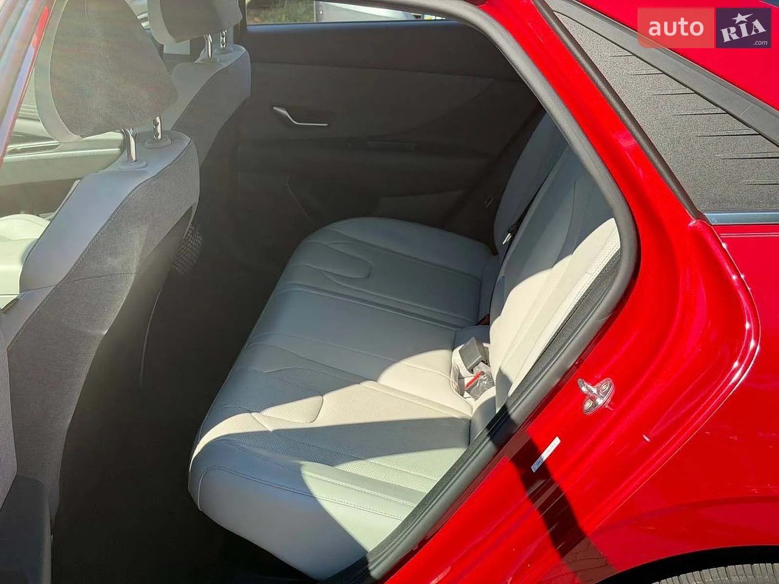 2021 Hyundai Elantra - мініатюра 18