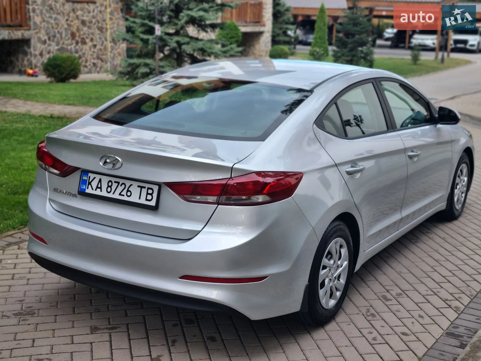 2017 Hyundai Elantra - фото 1