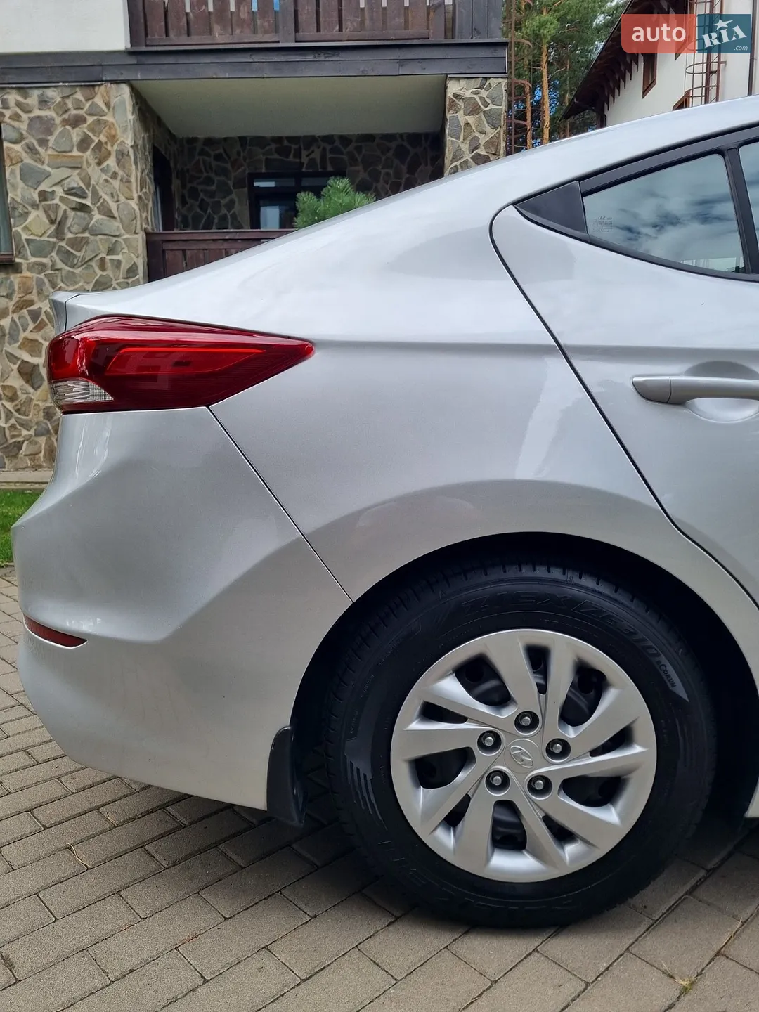 2017 Hyundai Elantra - мініатюра 11