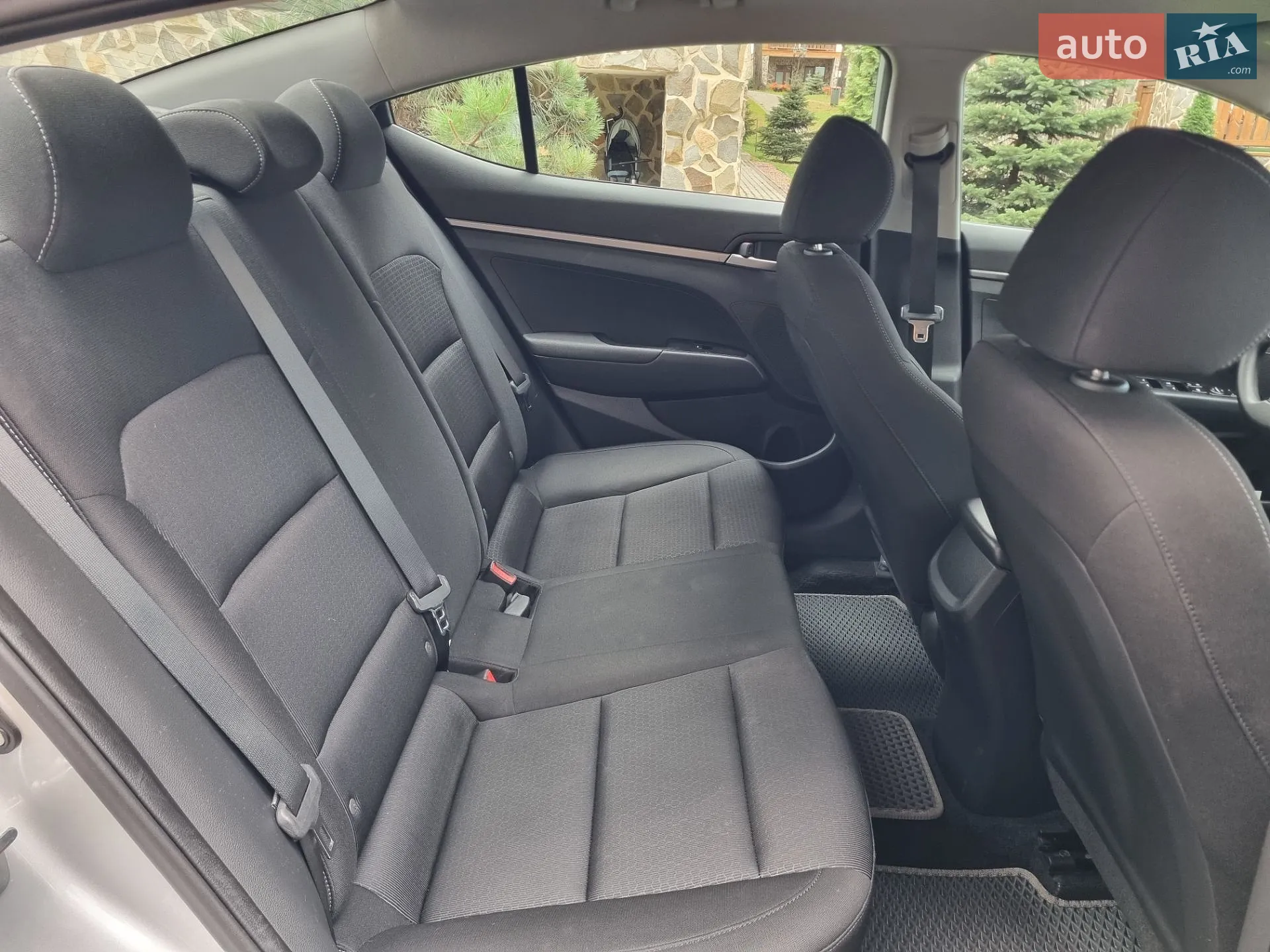 2017 Hyundai Elantra - мініатюра 22
