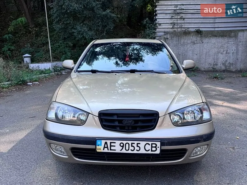 Hyundai Elantra 2003