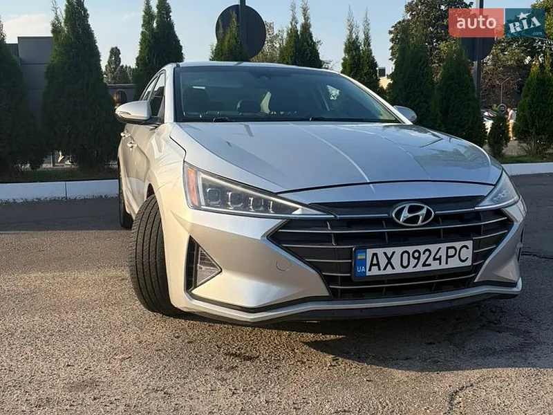 Hyundai Elantra