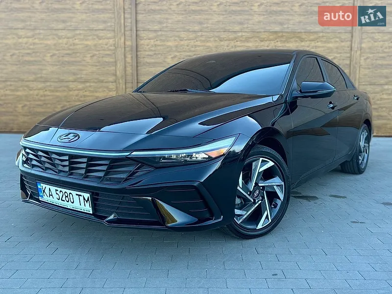 Hyundai Elantra 2025