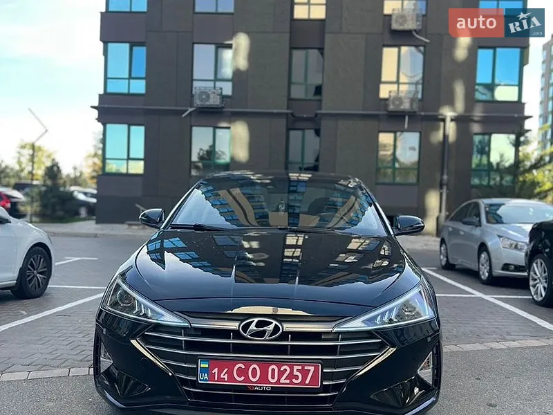Hyundai Elantra