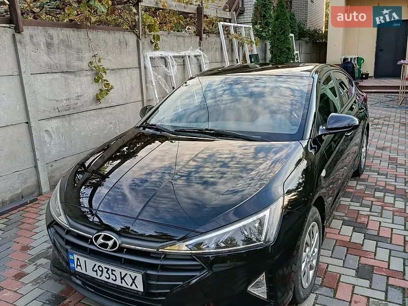 Hyundai Elantra