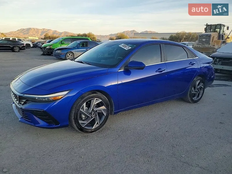 Hyundai Elantra 2025
