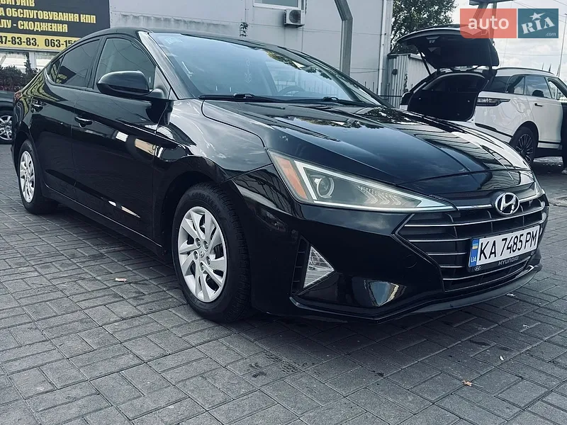 Hyundai Elantra