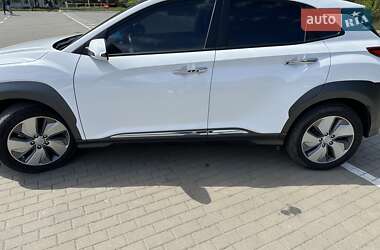 Внедорожник / Кроссовер Hyundai Encino EV 2021 в Полтаве